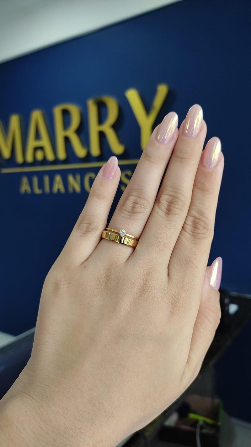 Unidade Aliança Chanfrada 4mm Com 6 Camadas Ouro 18k em Tungstênio