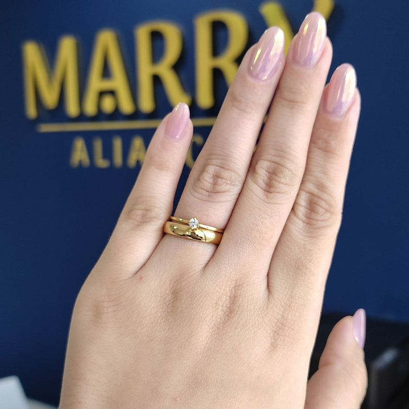 Unidade Aliança Boleada 4mm Com 6 Camadas Ouro 18k em Tungstênio